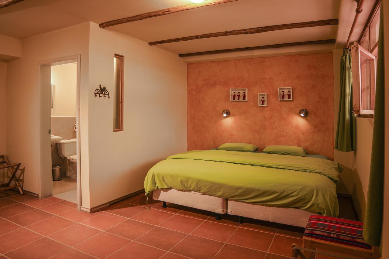 Inti Sisa Art Guesthouse Guamote Exterior photo