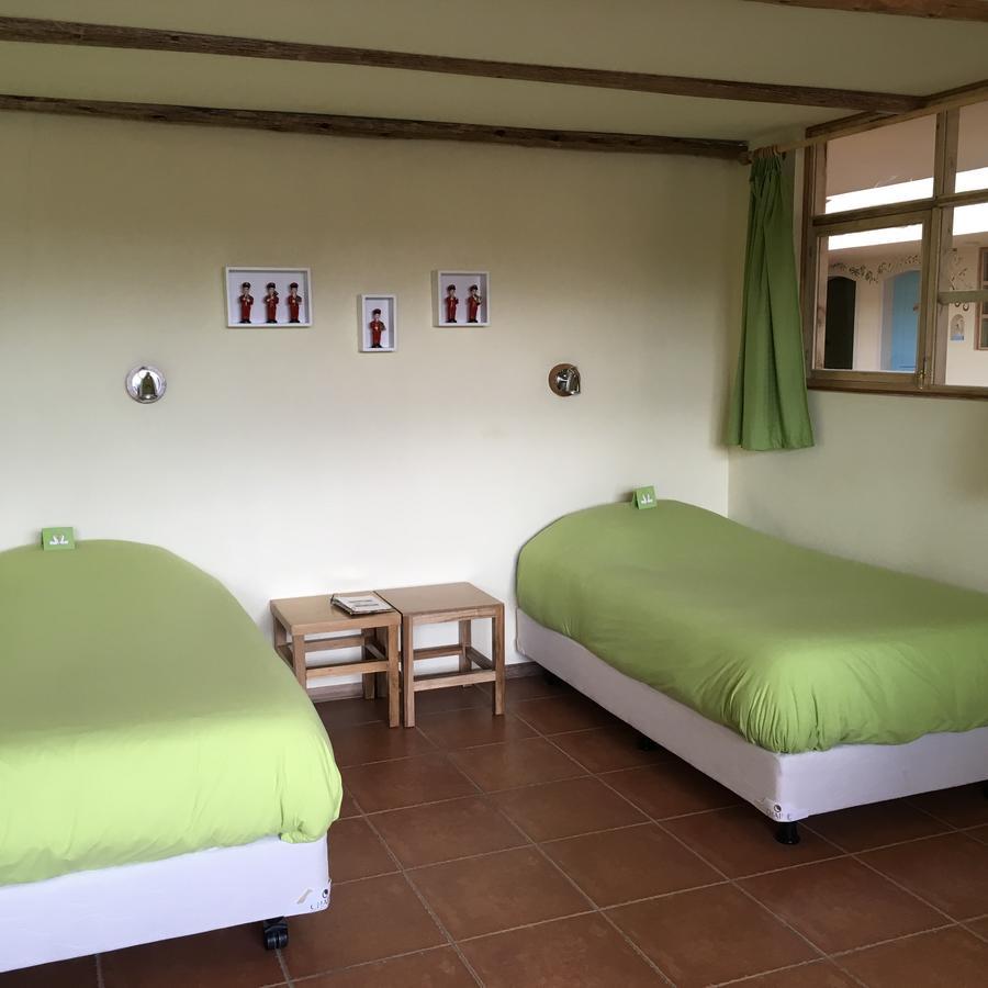 Inti Sisa Art Guesthouse Guamote Exterior photo
